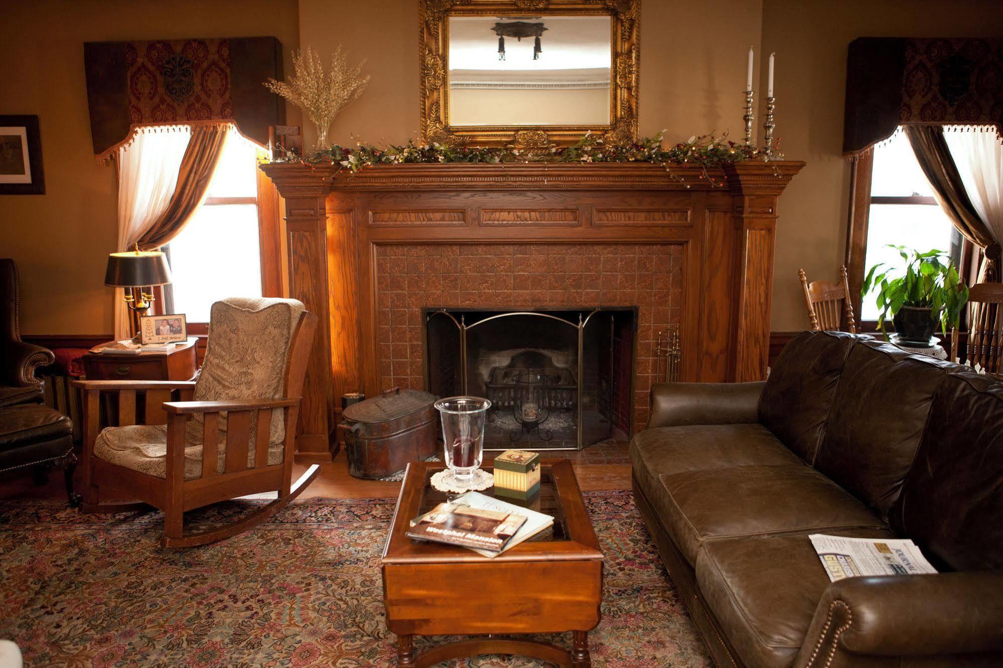 Westphal Mansion Inn Bed & Breakfast Hartford Dış mekan fotoğraf